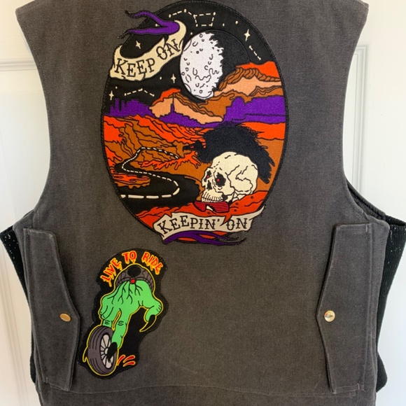 Treadwell customized vest with patches - Picture 2 of 9